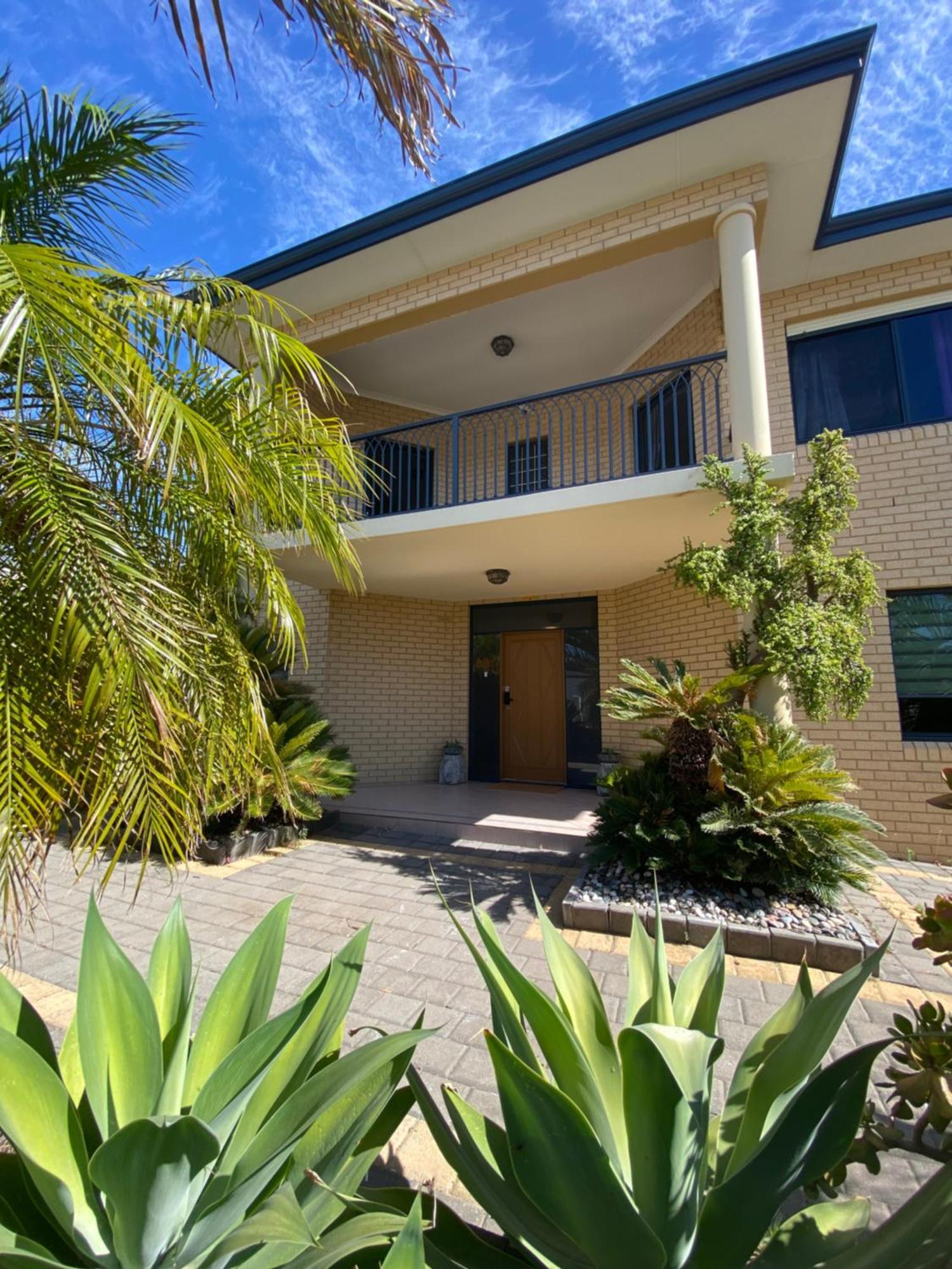 Sunny Ocean View Retreat Apartment Perth Bagian luar foto