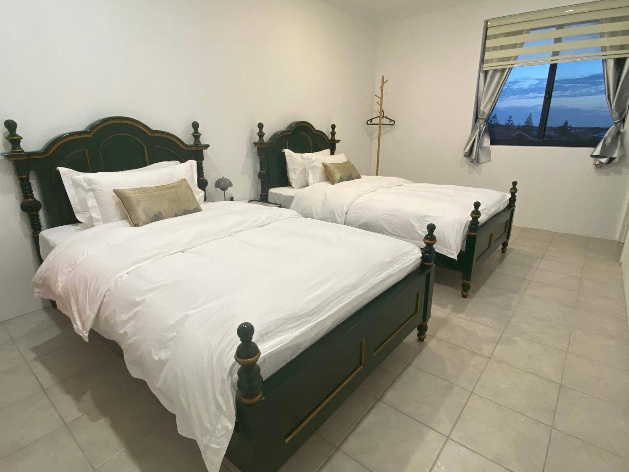 Sunny Ocean View Retreat Apartment Perth Bagian luar foto