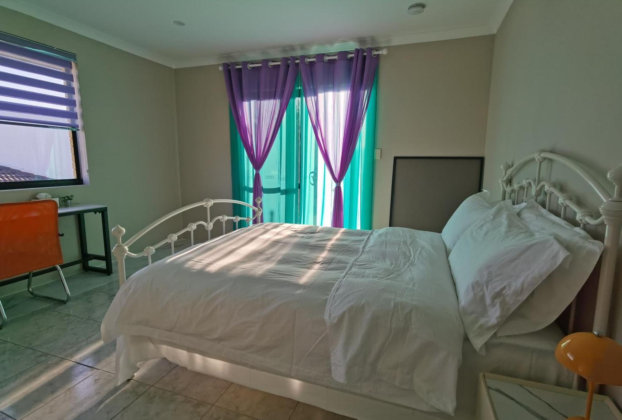 Sunny Ocean View Retreat Apartment Perth Ruang foto